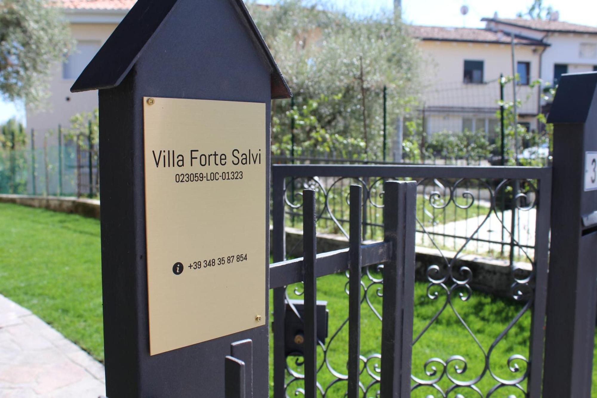Villa Forte Salvi - Rooms Пескьера-дель-Гарда Экстерьер фото
