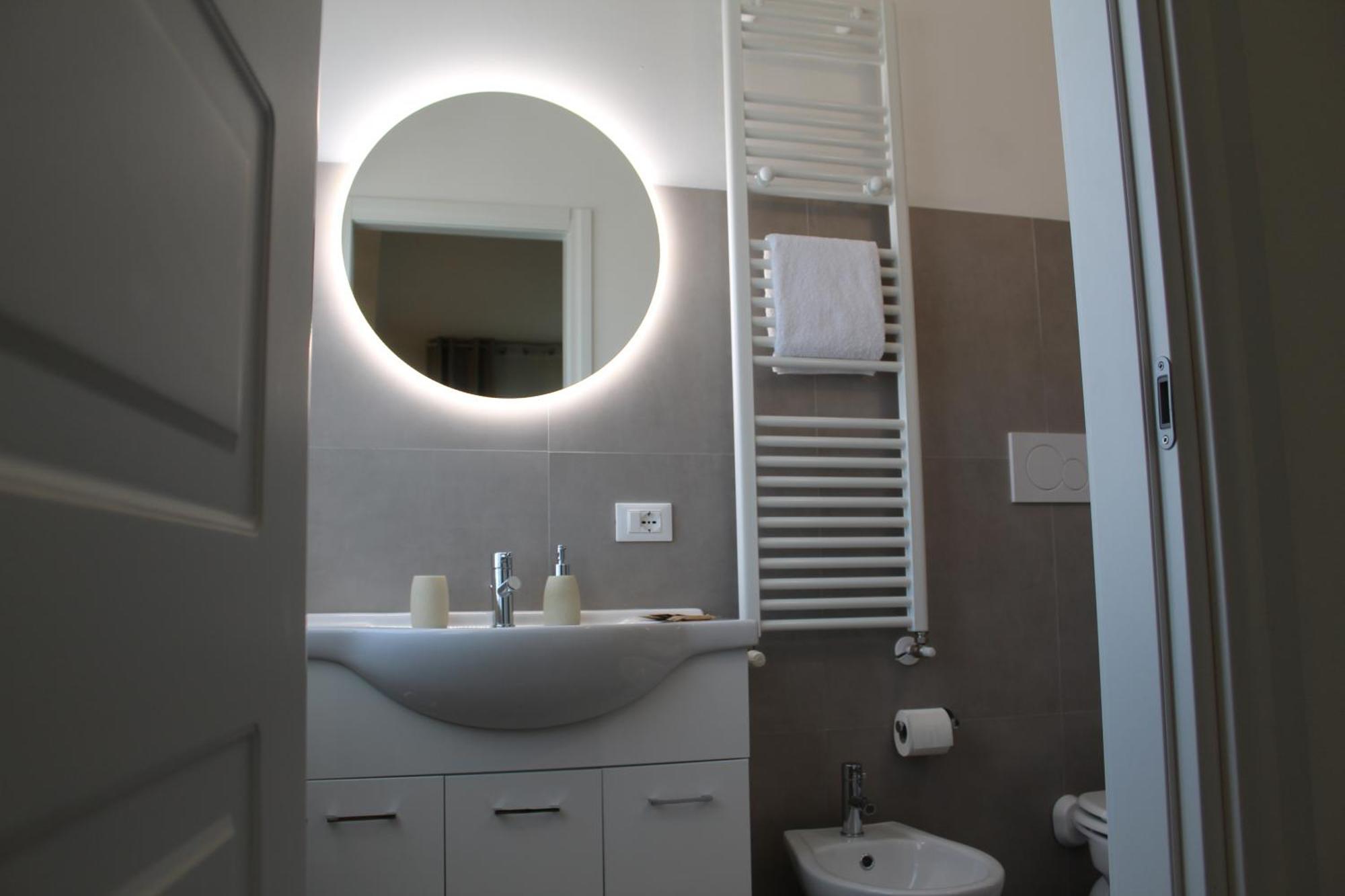 Villa Forte Salvi - Rooms Пескьера-дель-Гарда Экстерьер фото