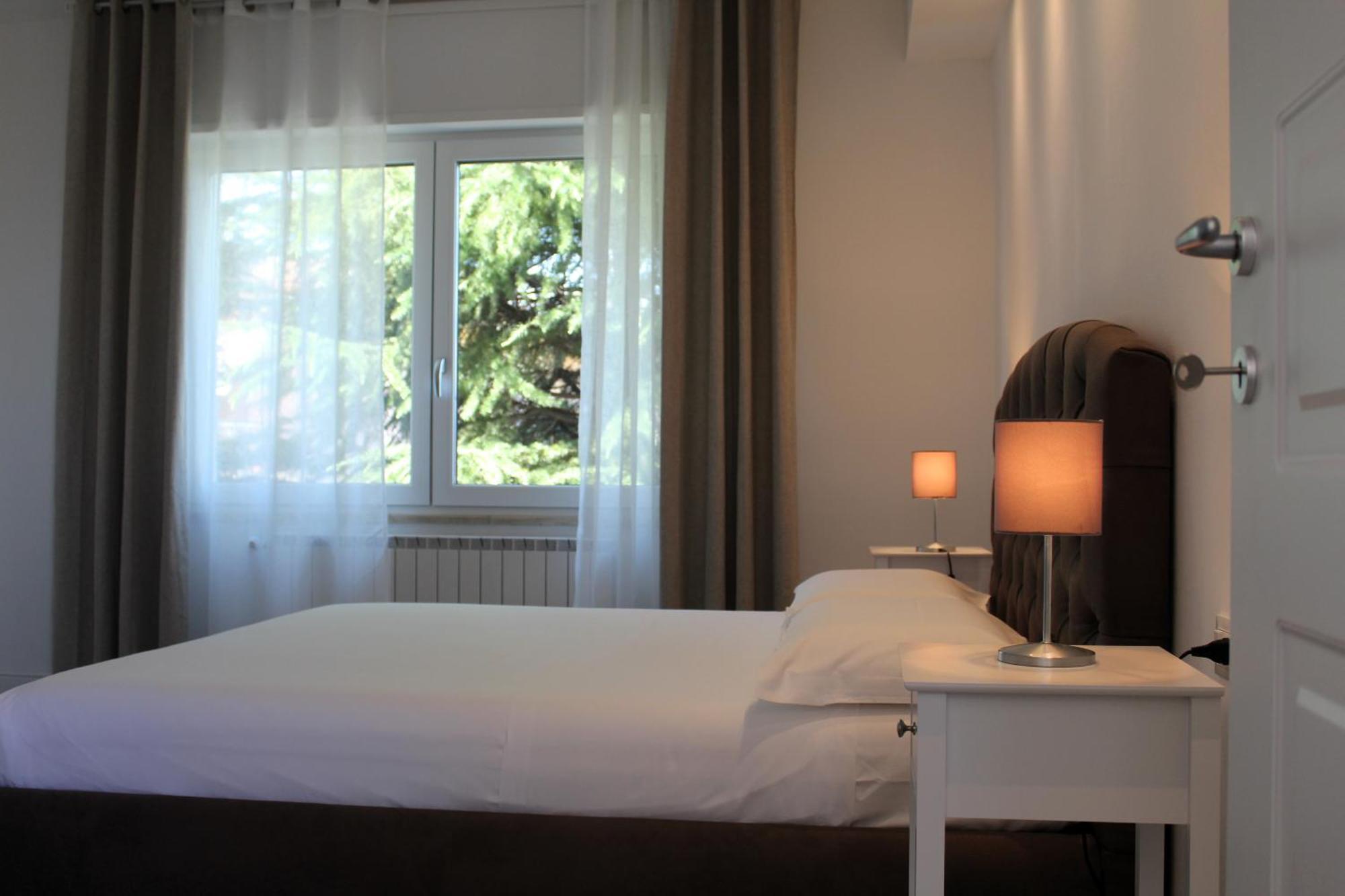 Villa Forte Salvi - Rooms Пескьера-дель-Гарда Экстерьер фото